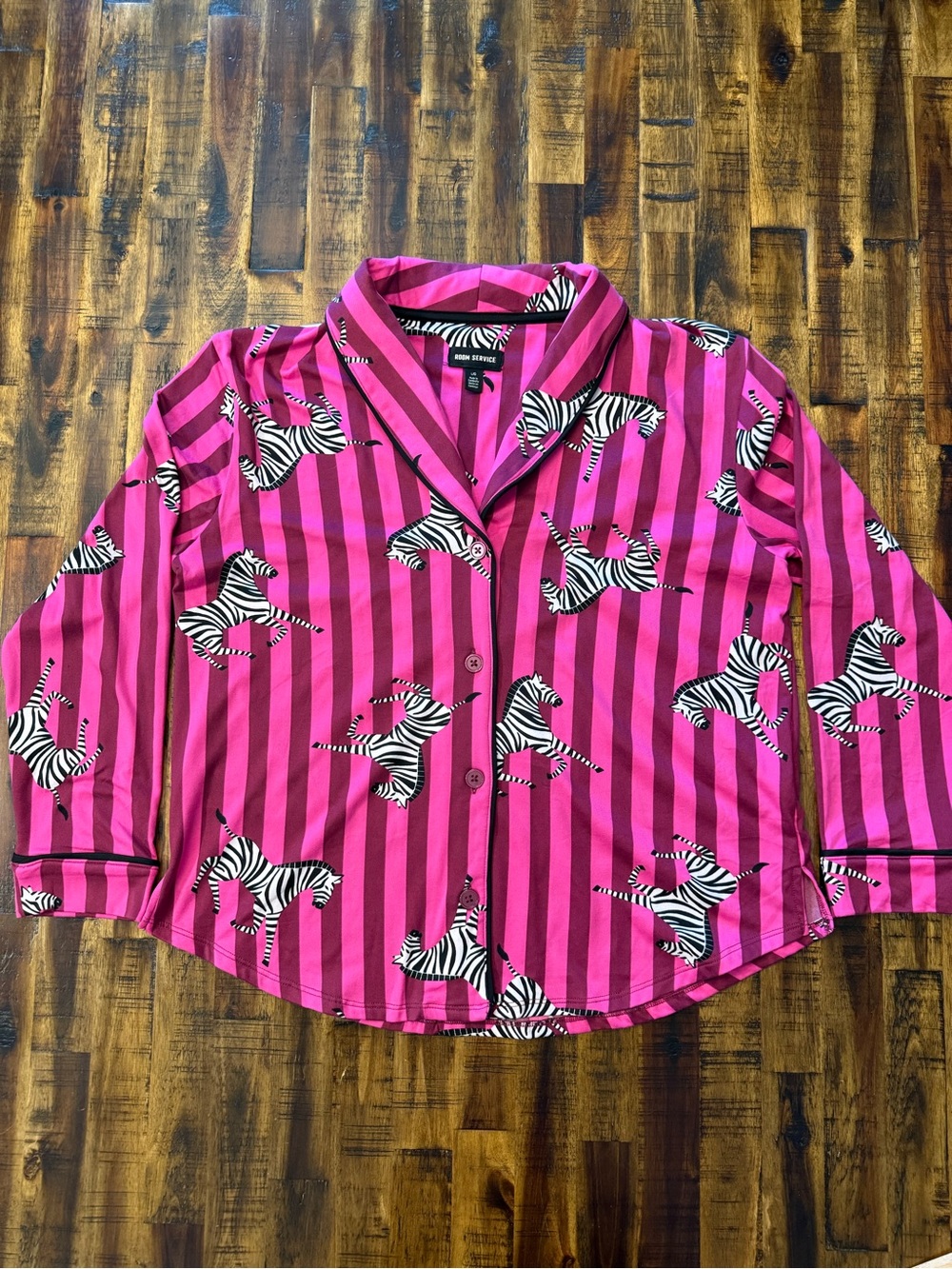 🌺Room Service pink stripe Zebra pajama long sleeve top. L women's lounge collar
